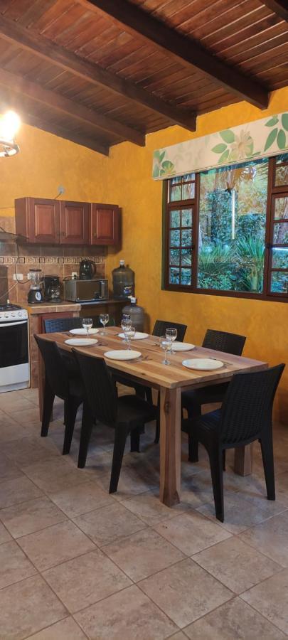 "Casa Verde" En Banos De Agua Santa Con Vista Al Volcan Tungurahua Exteriér fotografie